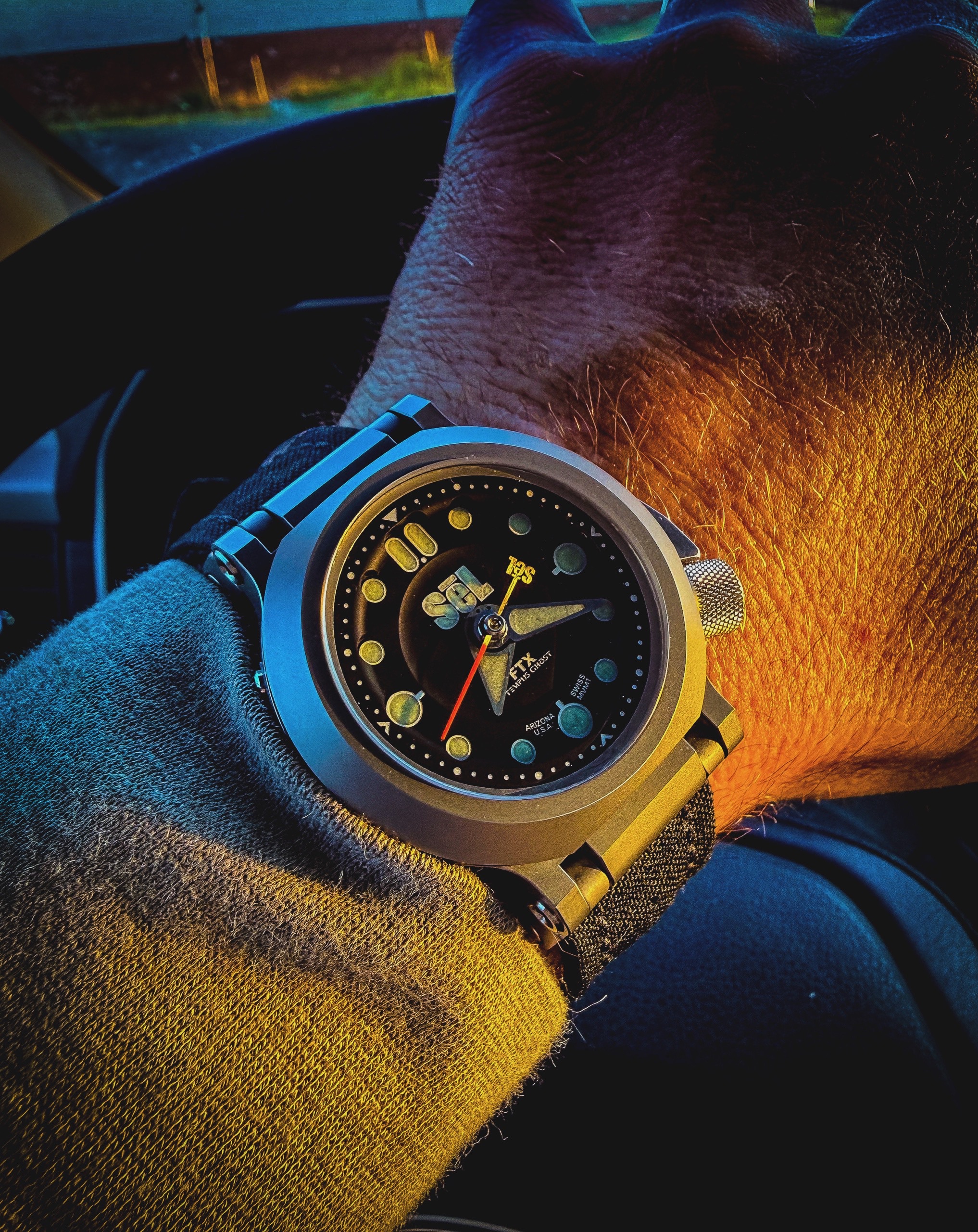 Saturday sunrise π
#selturday #watchnerd #watchaddict #sunrise #labordayweekend
@selinstrument
@tacstrapsco
