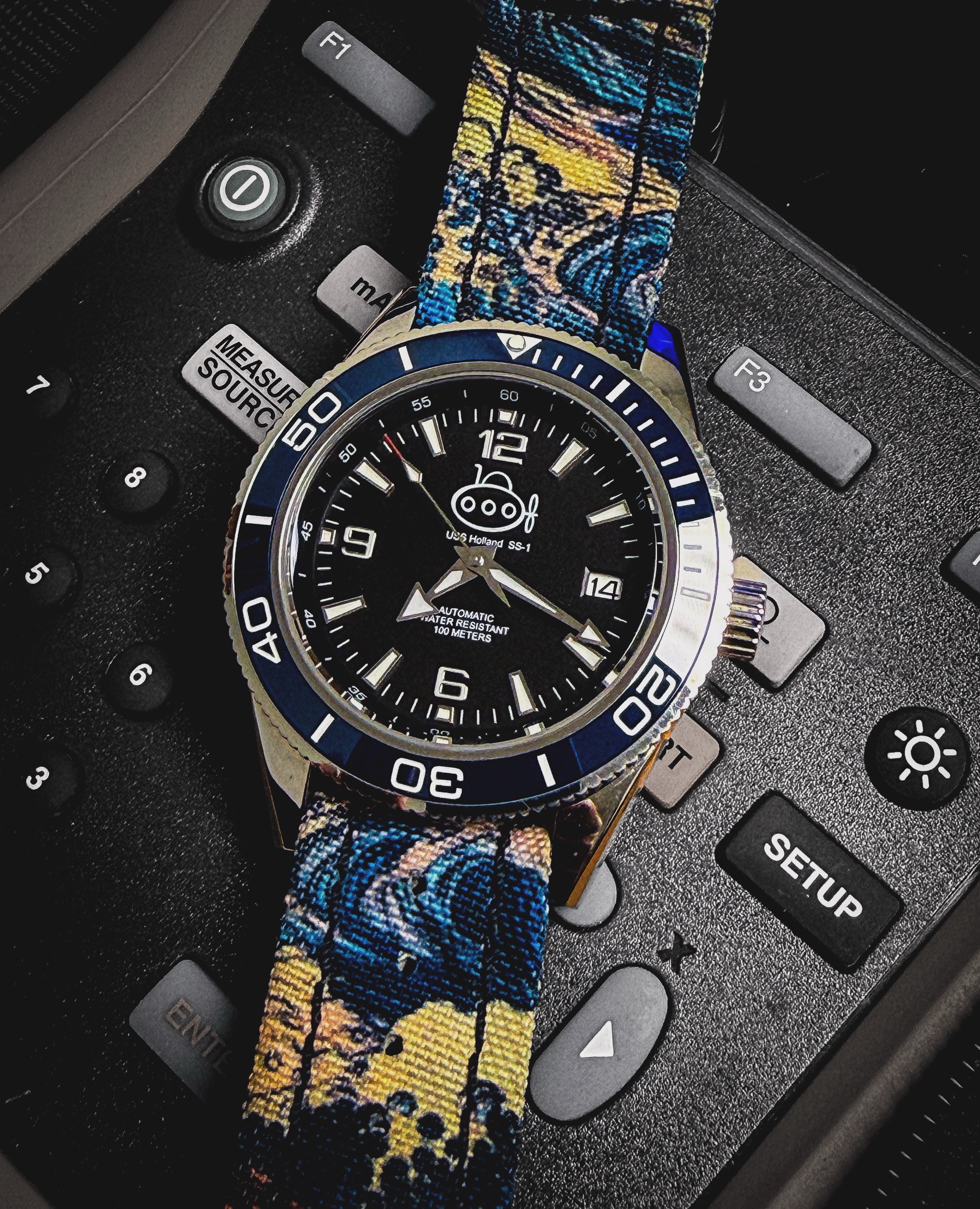 Starting Monday off with a little troubleshooting π
@tincantimepieces SS-1
@tacstrapsco
#bluewatchmonday #monday #bluewatch #watchnerd #fluke