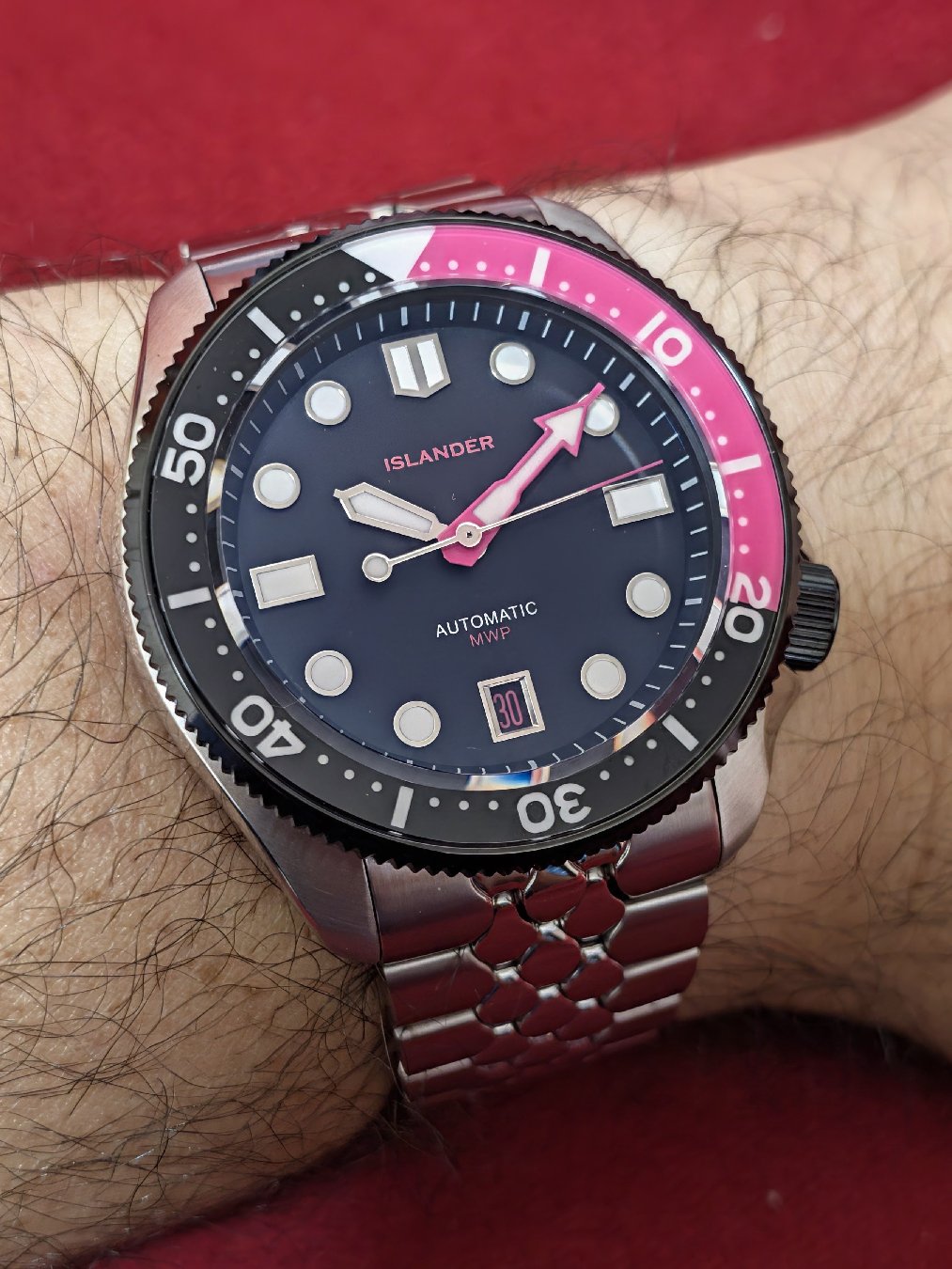 Islander x StrapHabit x Brodinkee "MWP" (Men Wear Pink) Charity Watch ISL-342