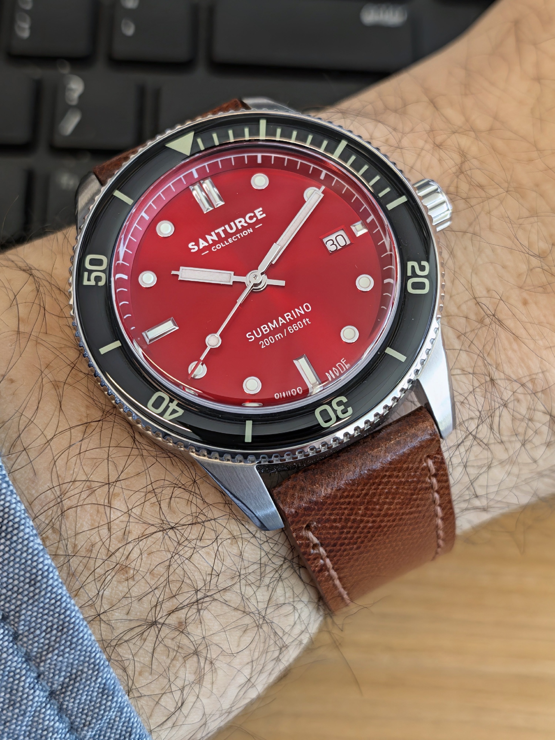 Santurce Collection Submarino Rojo on a brown Saffiano leather strap by Strapestry.