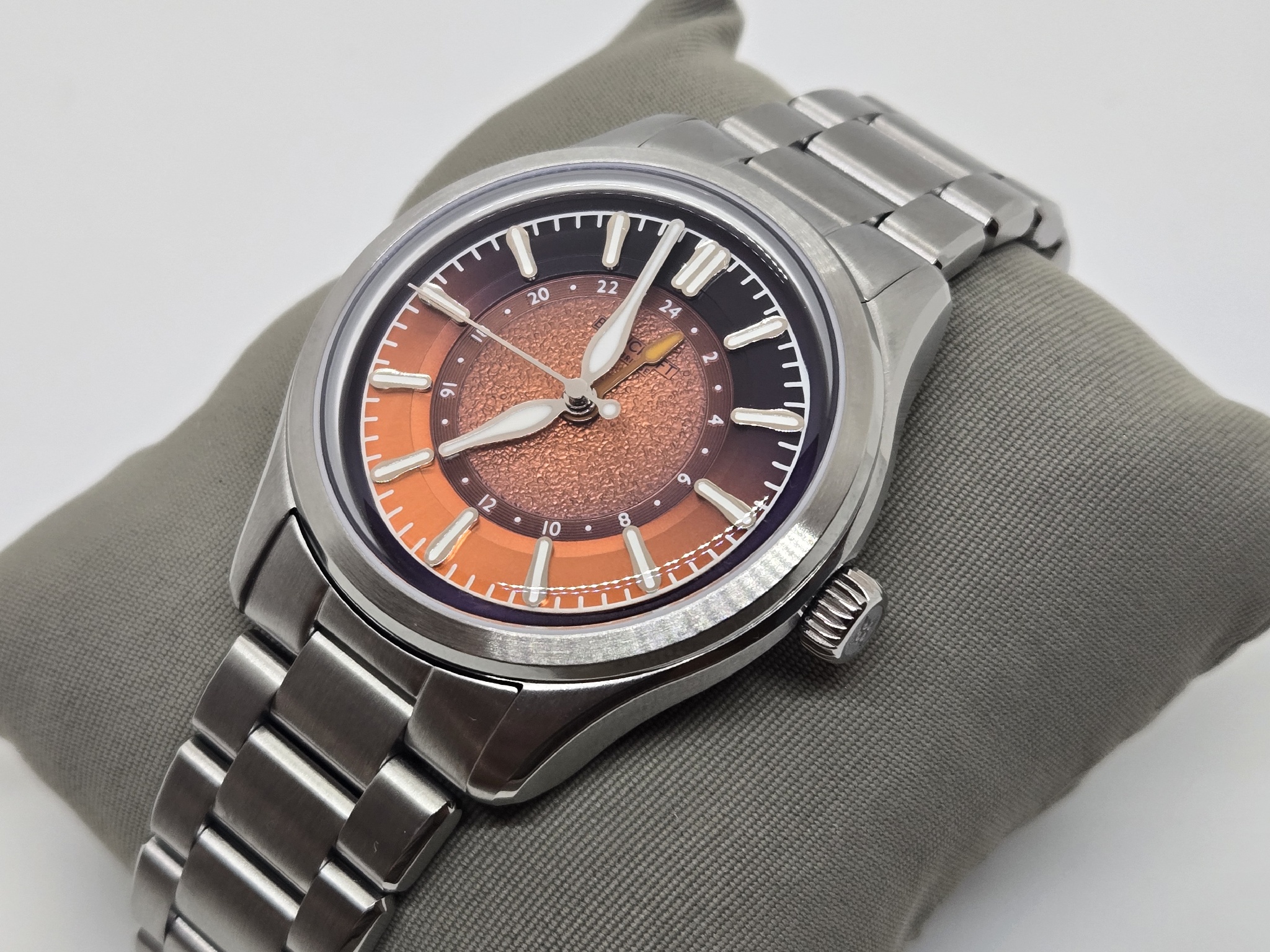 New Watch Post
The Beaucroft x Time and Tide Solaris GMT is a limited collab between the two companies to celebrate the opening of the Time and Tide New York boutique.