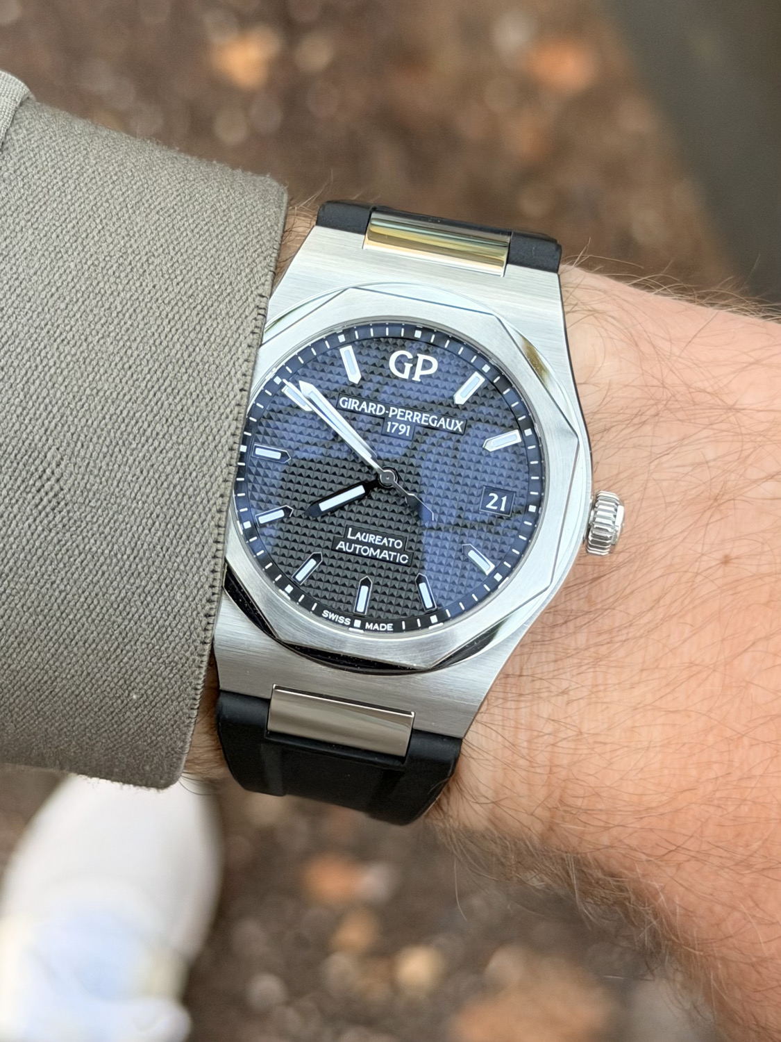 Today my GP Laureato 38mm on the rubber strap from GP 