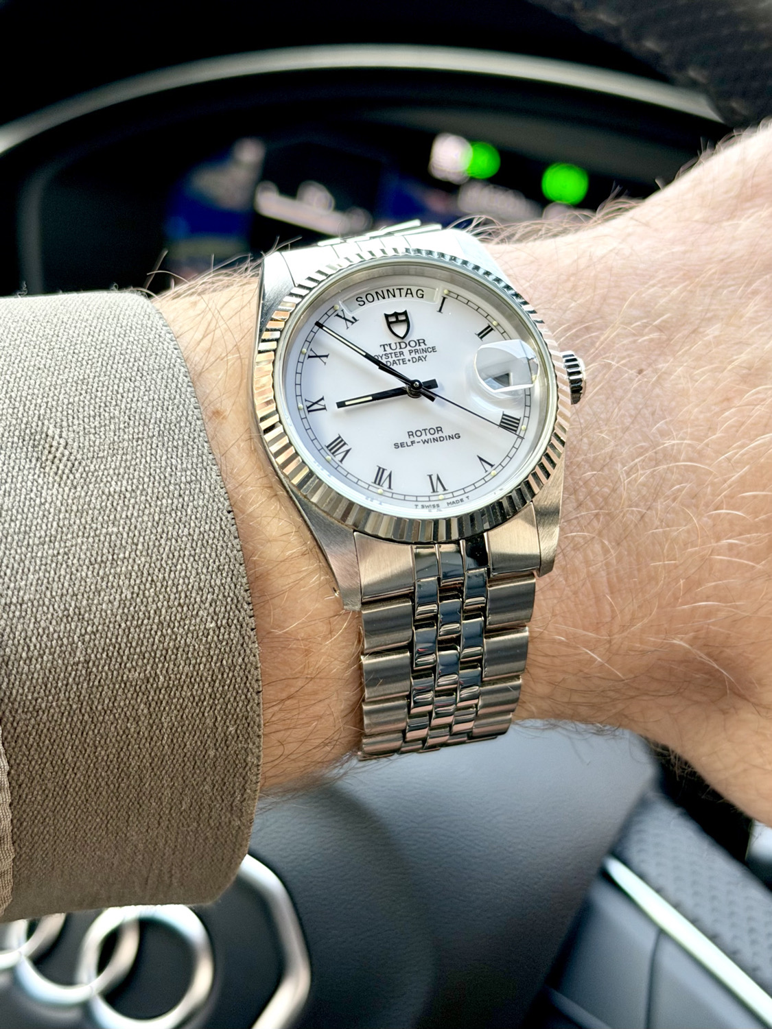 Today something special - my beautiful Prince DD reference 94614 with a sharp fluted whitegold bezel, the original oystercase what Rolex shared with Tudor in this earlier references, last but not least a perfect plexiglass. And yes it’s still 10bar waterresistant.