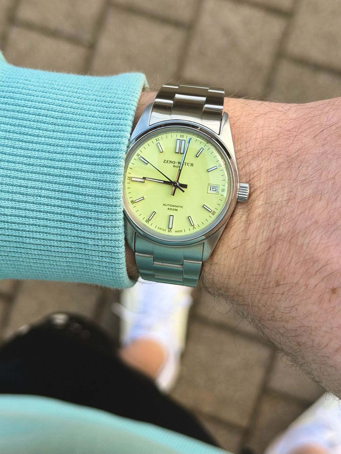 Some wrist time for the pistachio ✌🏻