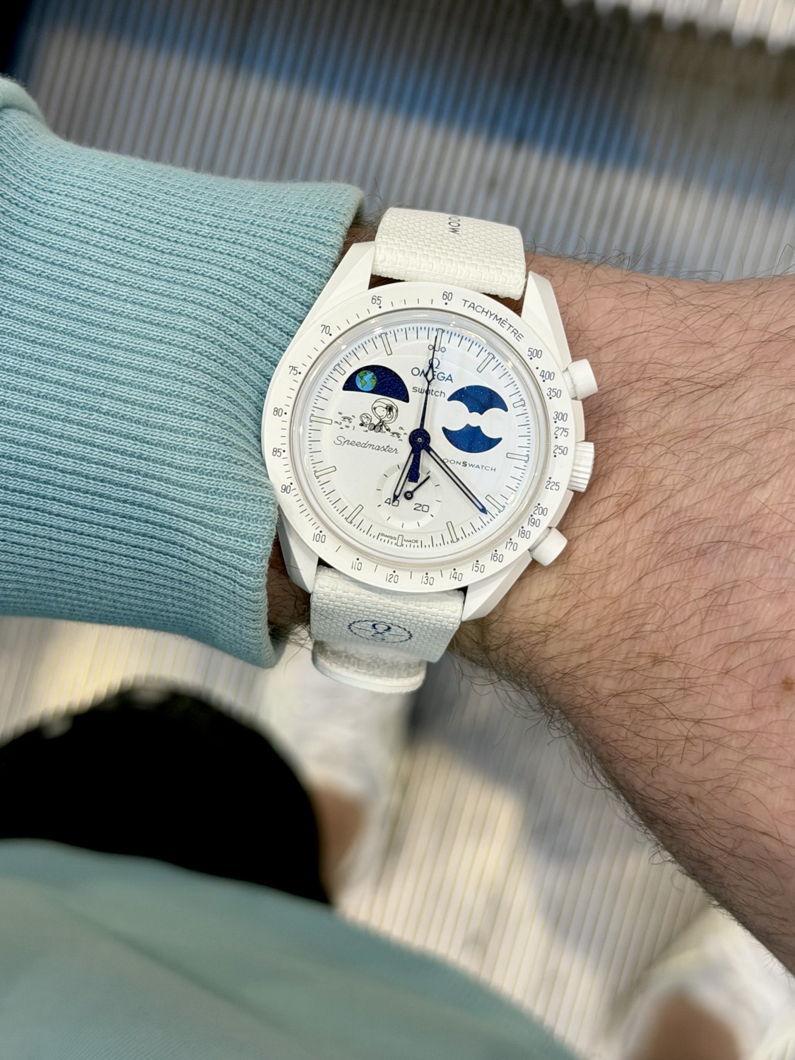 Swatch MISSION TO EARTHPHASE - MOONSHINE GOLD Cold Moon