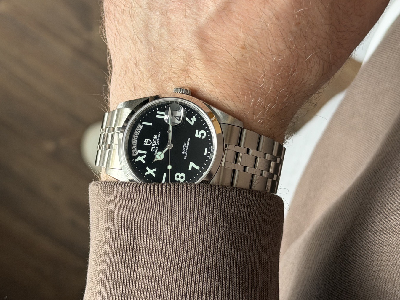 Yesterday I started the day with my Cali Dial Prince to explore Paris and planned to visit the Baltic Watched Showroom…