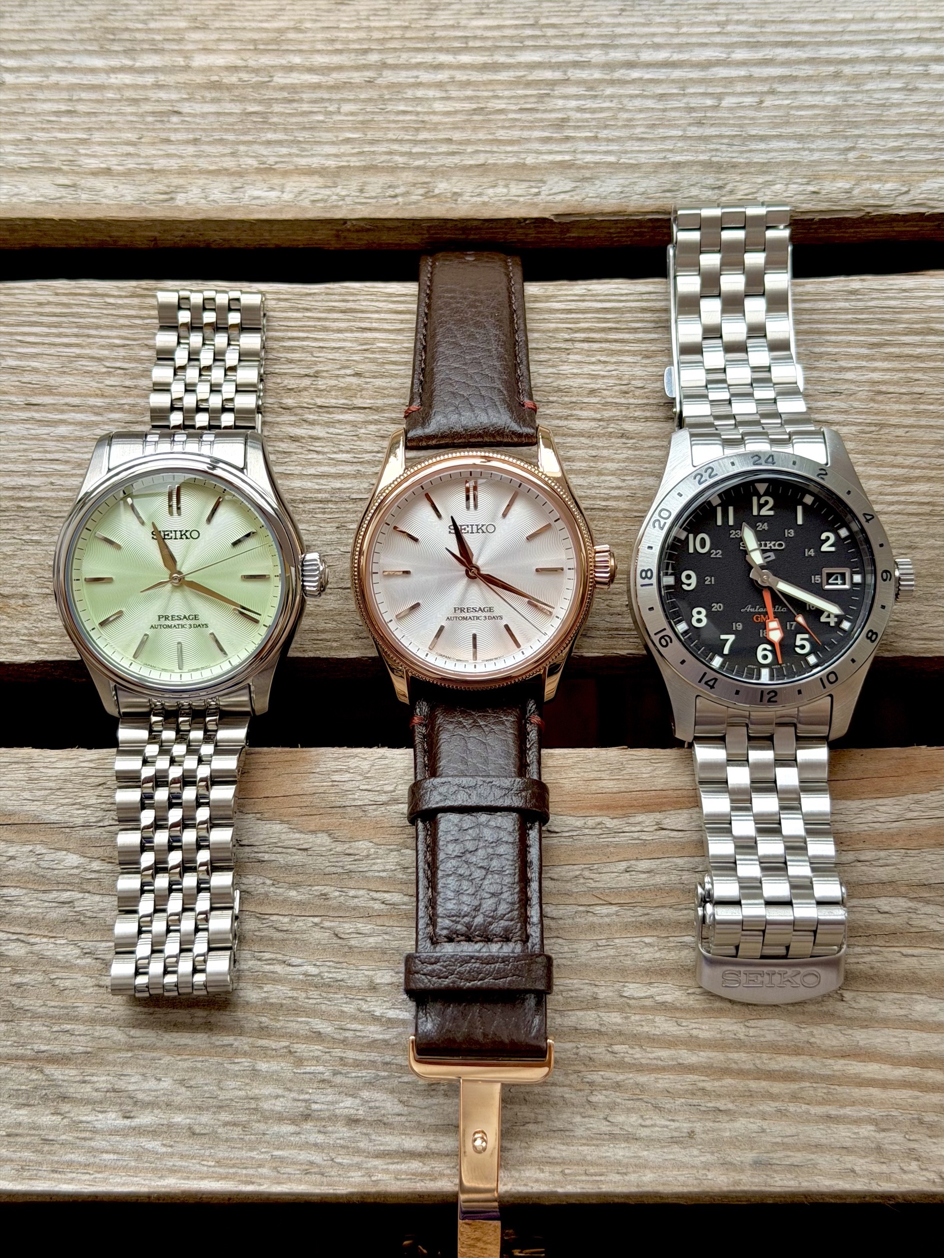what a cool trio and a proof that you can have a watch collection below 3k $ for every occasion: daily - formal - travel all together in this beautiful trio from Seiko π