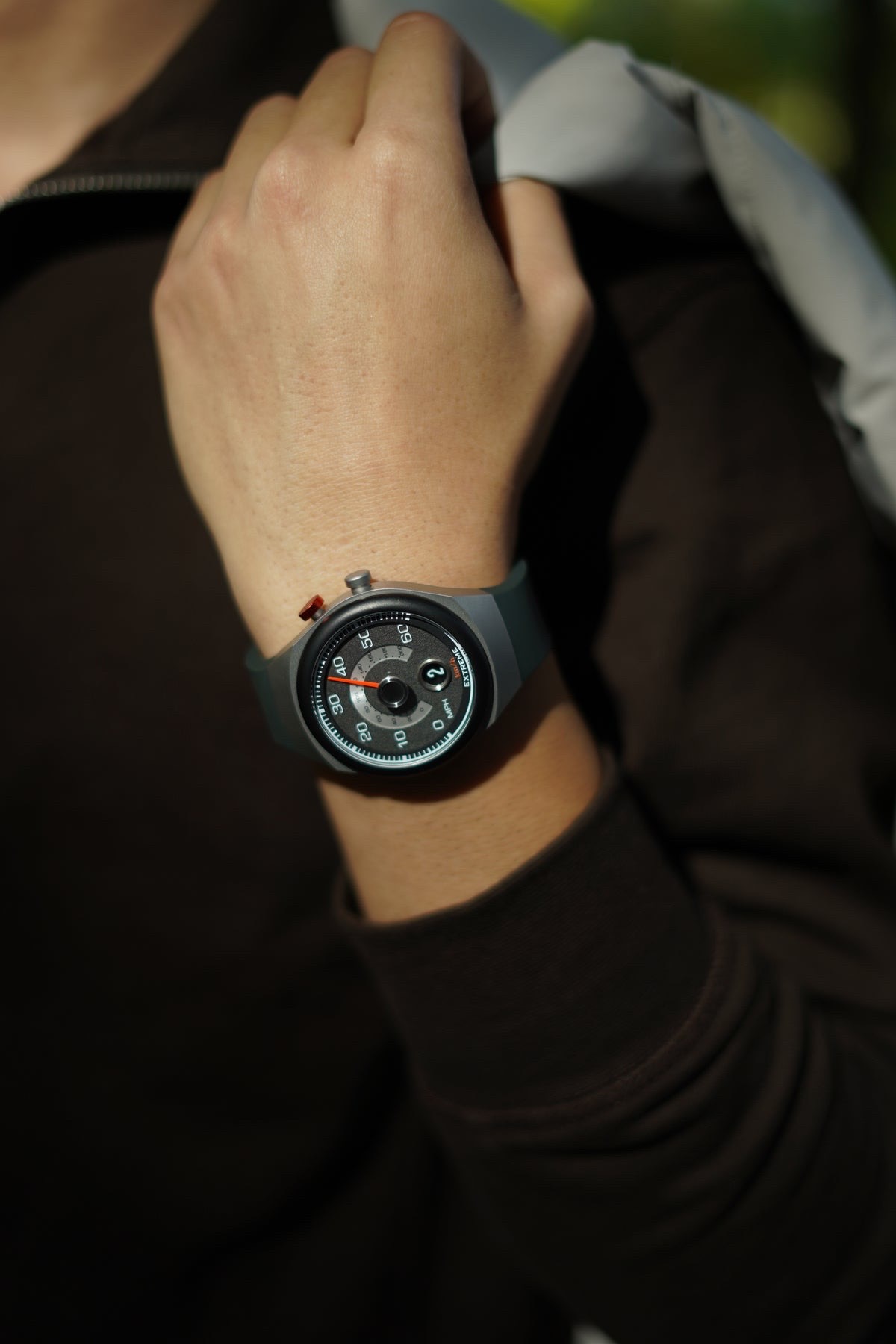 Rugsac Extreme Torque Review: Unique Speedometer Jump Hour — photo 1