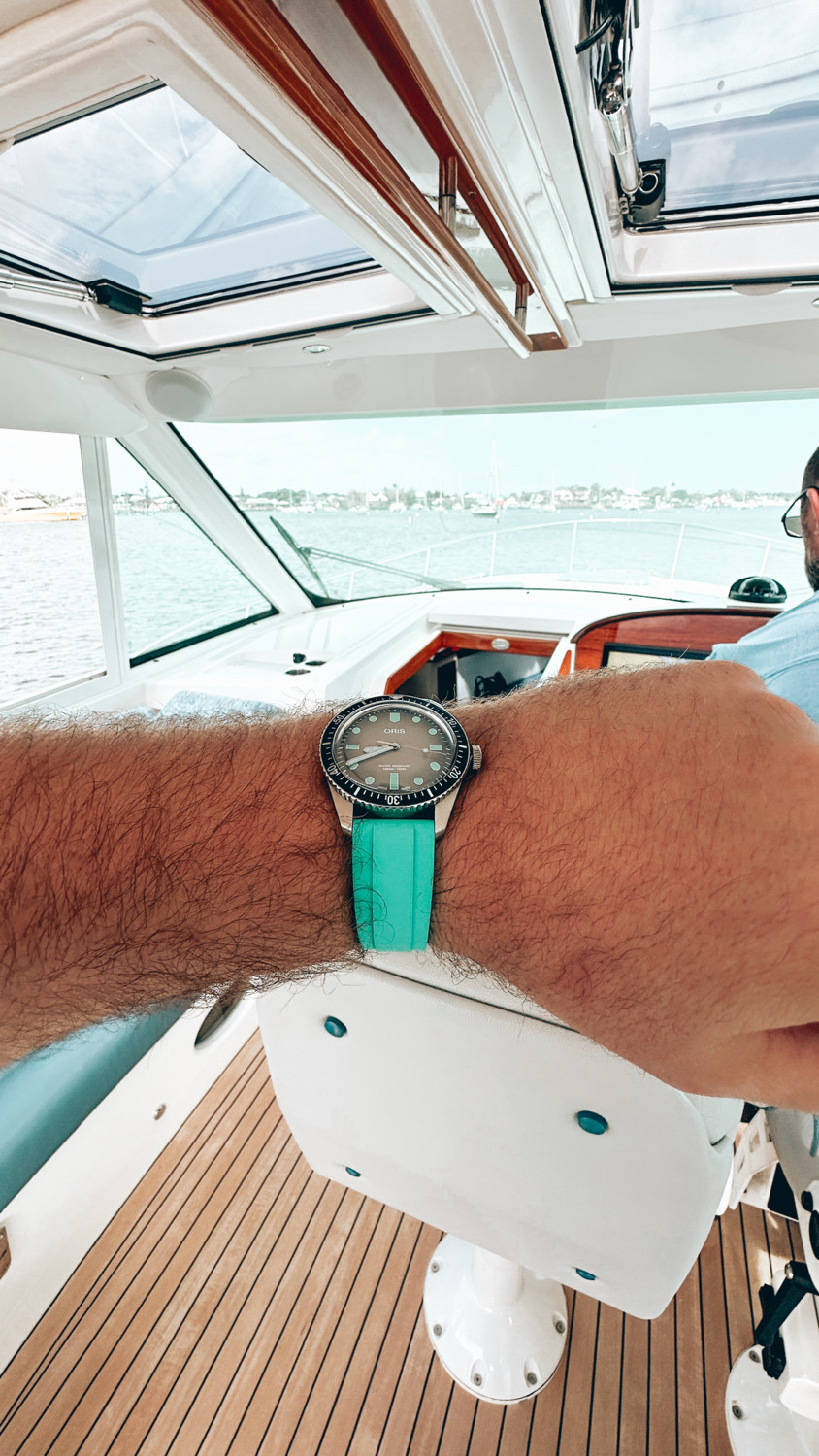 Throwback to my trip to Florida. The closest my Oris diver has ever come to the ocean 🤣 