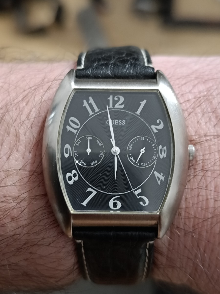 WOTD – Guess. Yeah, the movement’s rubbish, I know. As a collector, I totally agree. But hey, it looks great and works just fine! I don’t even bother setting the date since I wear a different watch every day anyway!