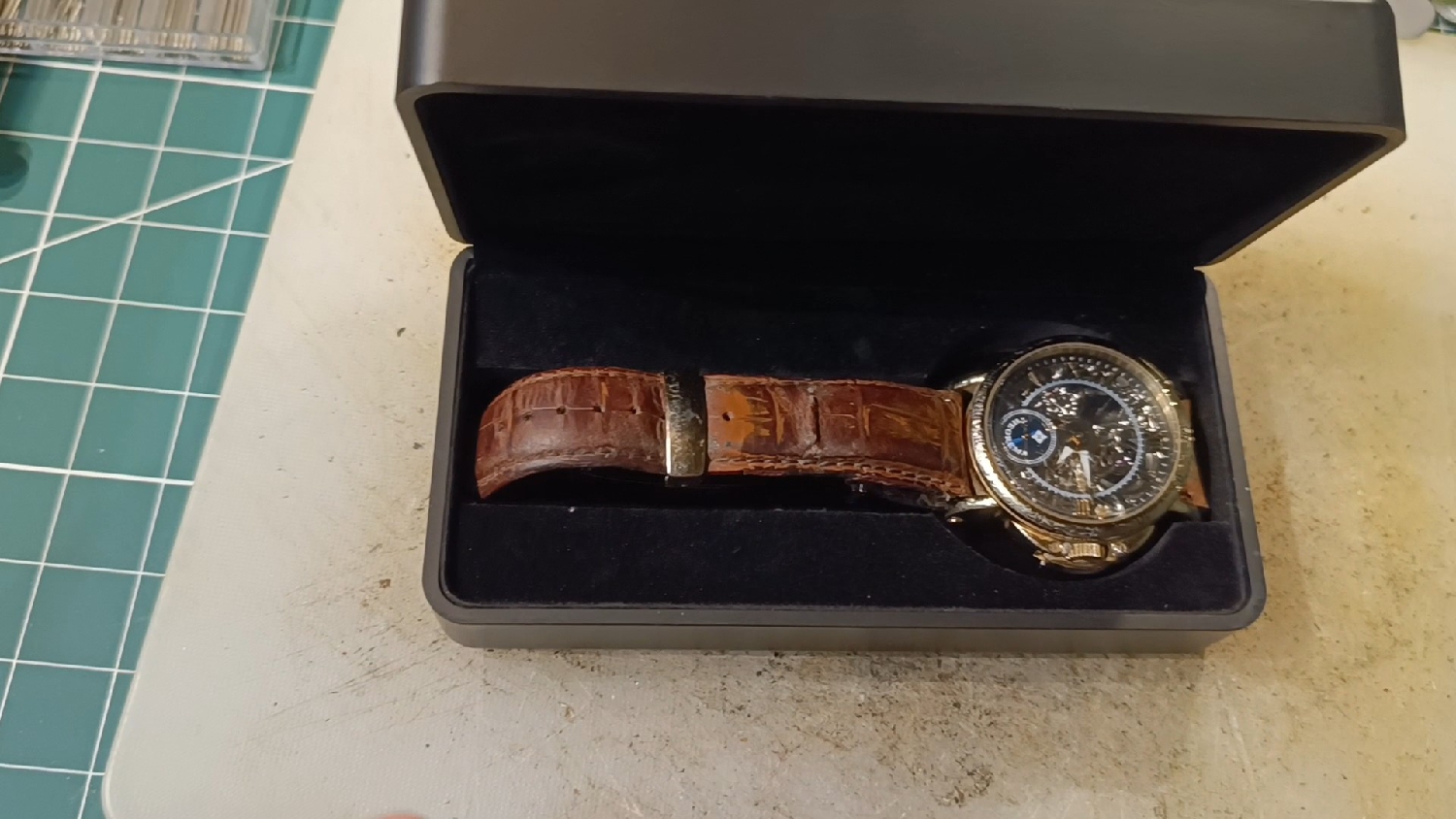 It's on Veloce Family. My little restoration brought this watch back to life. Full video only on my YouTube Channel - arbalexwatches
I've tried to put the thumbnail in here but it was way too big. I'm such a dumb for these kind of things. Lol
