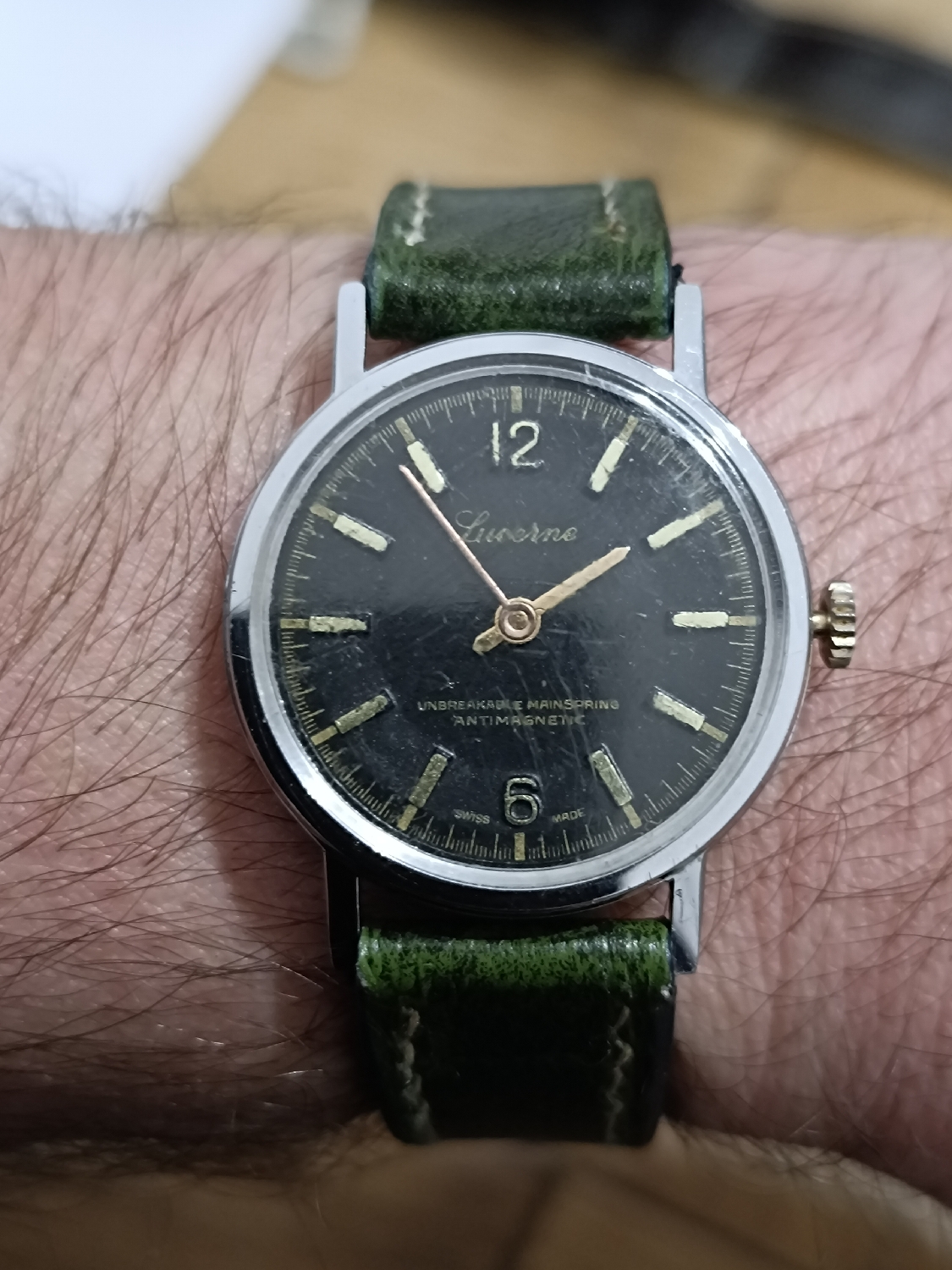 Vintage Lucerne - I have my doubts about this casing. Anyway, handmade strap by me. I'm improving. 