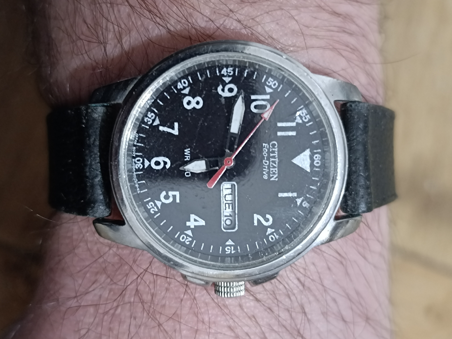 Citizen Eco-drive Garrison BM8180 - It's beaten but it still works.
Is it a field watch? Is it a dress watch? Both maybe or even better - It's a GADA
