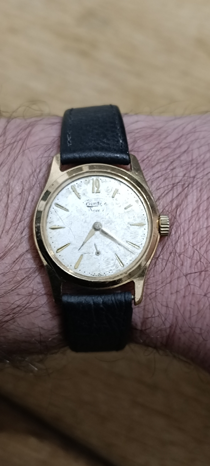 Remember the time when parents would pass down their possessions because they were made to last? The beauty of the 1960's, my vintage Everite Seven gold plated wristwatch. The dial is disappearing but still a little bit left, also missing the movement holder inside. This watch makes me happy! 