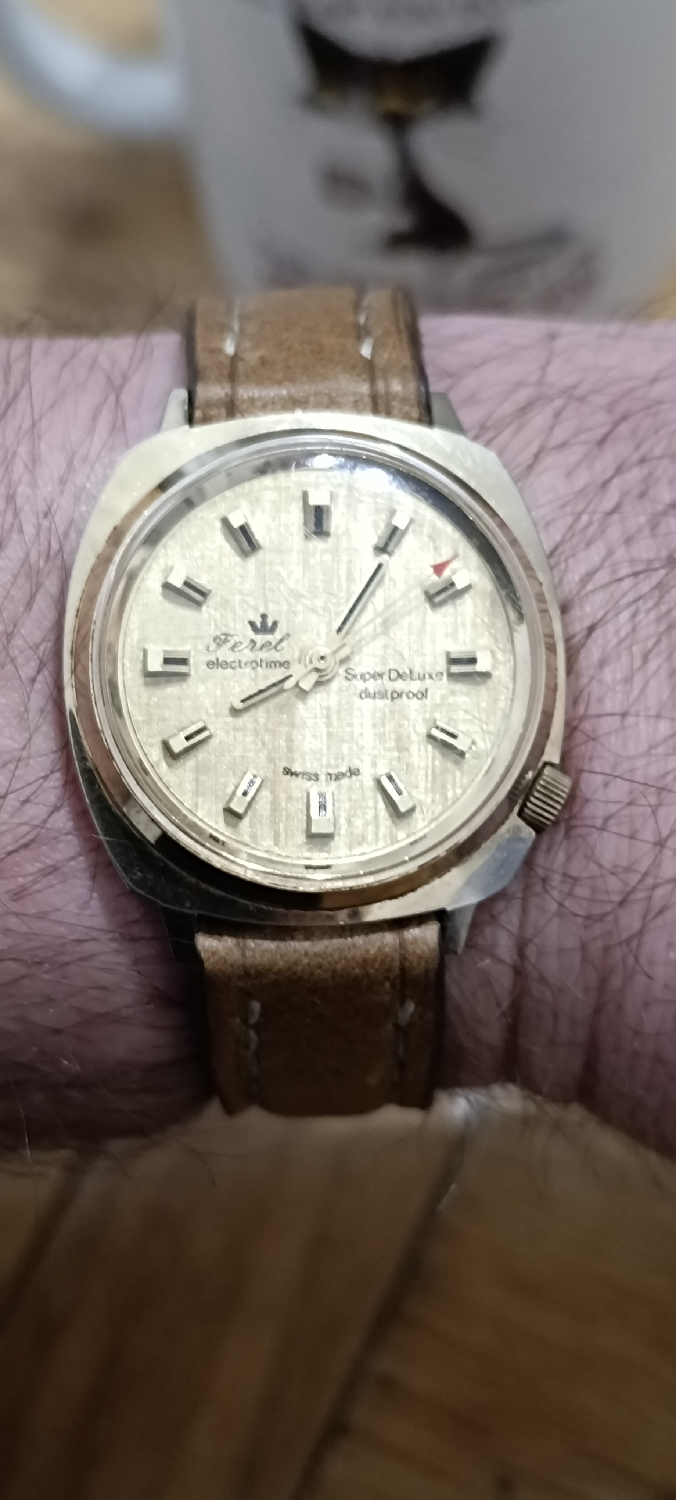 Morning folks
Well, here I am with my beautiful shaped vintage Ferel. In my opinion one of the most beautiful cases ever created! The crown by 4 o'clock, brilliant. The red arrow only in the second hand, gives a sport vibe. The dial, absolutely stunning! 