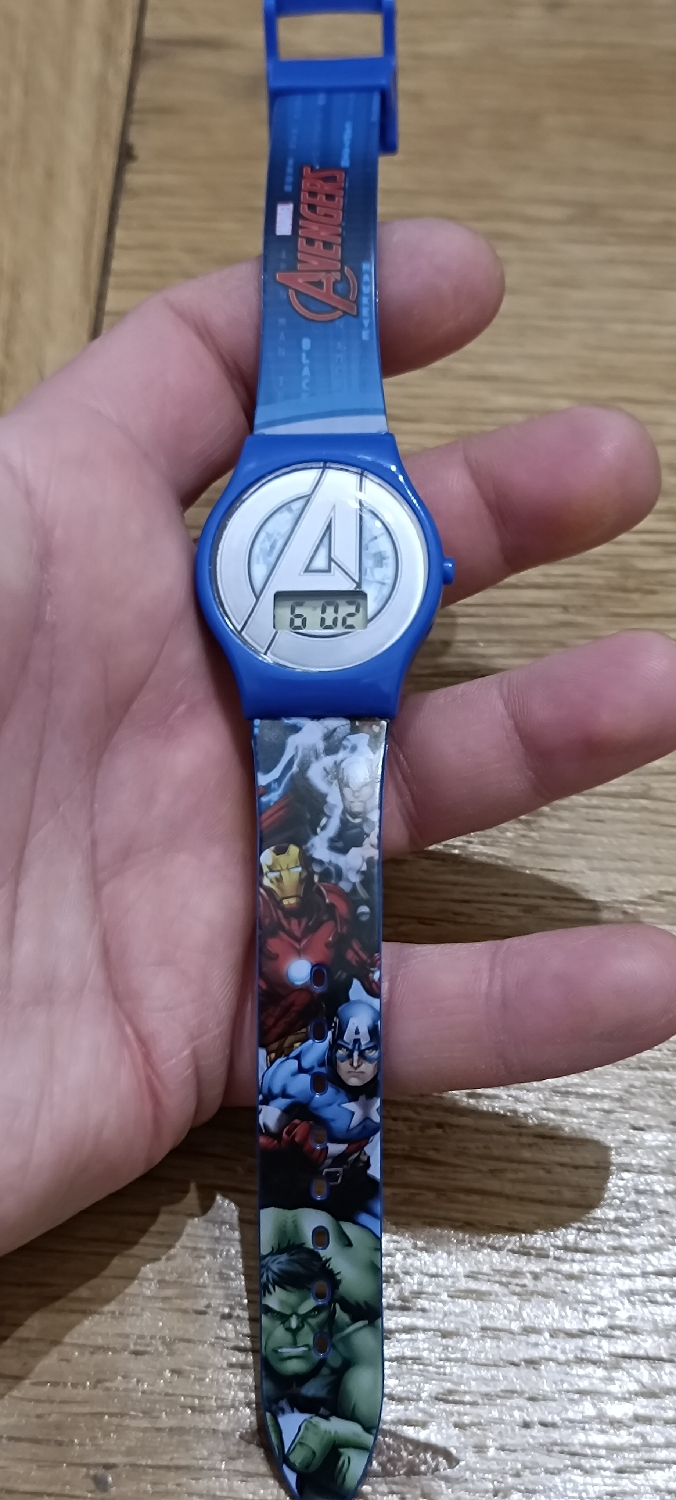 Morning 
One more collectable fellas! A collection is not only made of expensive grails but also things that you care and love, no matter if they are cheap! 
Enjoy the weekend folks! 