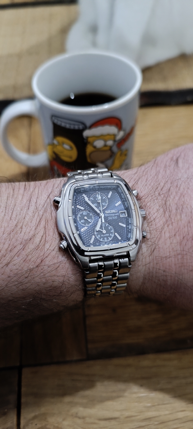 Morning 
My vintage Seiko for today! 
This thing is a beast. It's like a Swiss Army Knife but Japanese! 
