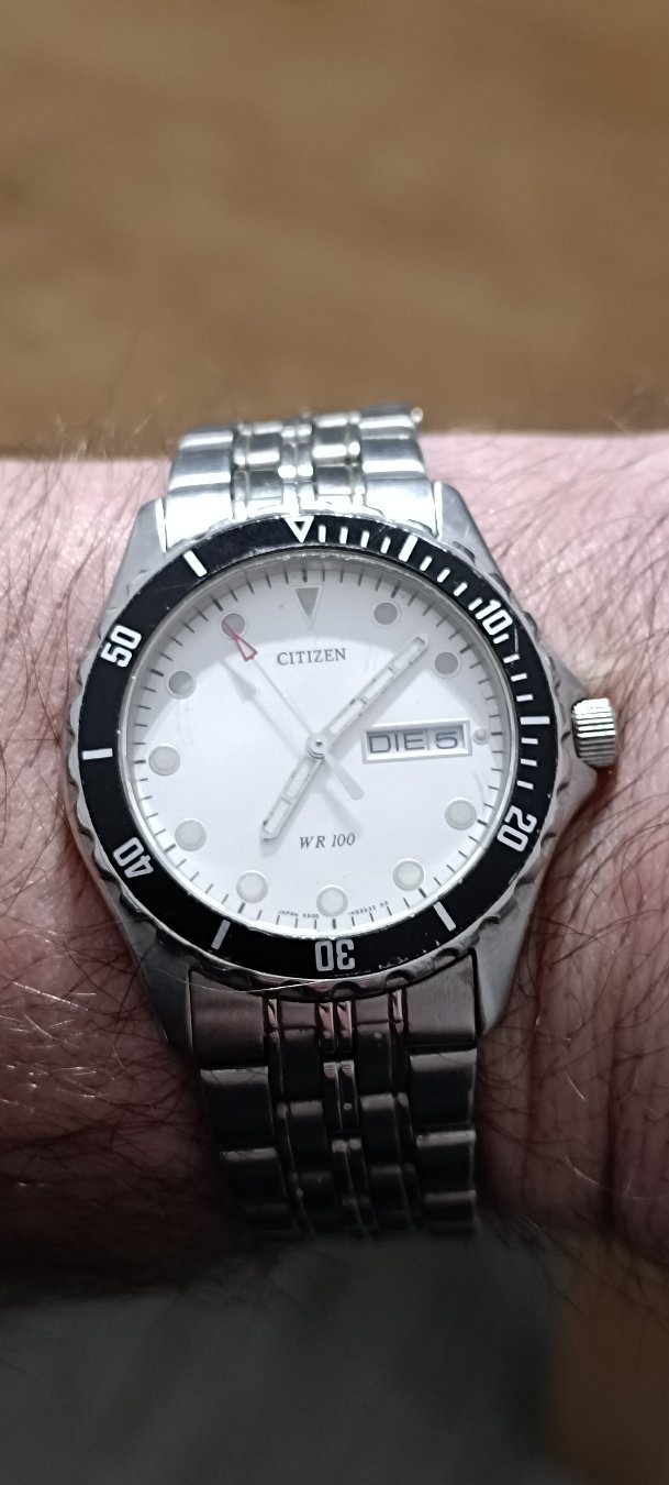 ARBAlexWatches's Citizen  5500-H01695