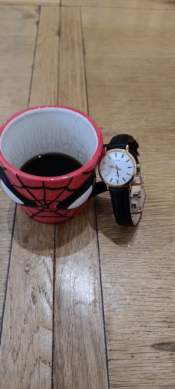 With Great Power Comes Great Style | Longines Conquest
Spider-Man in the morning, Longines by noon.
Morning essentials: Coffee + Conquest.
That’s a vintage-inspired Longines Conquest in gold on the wrist. 36mm of pure class next to my nerdiest mug.
Which one’s your morning essential? 👇
#longines #longinesconquest