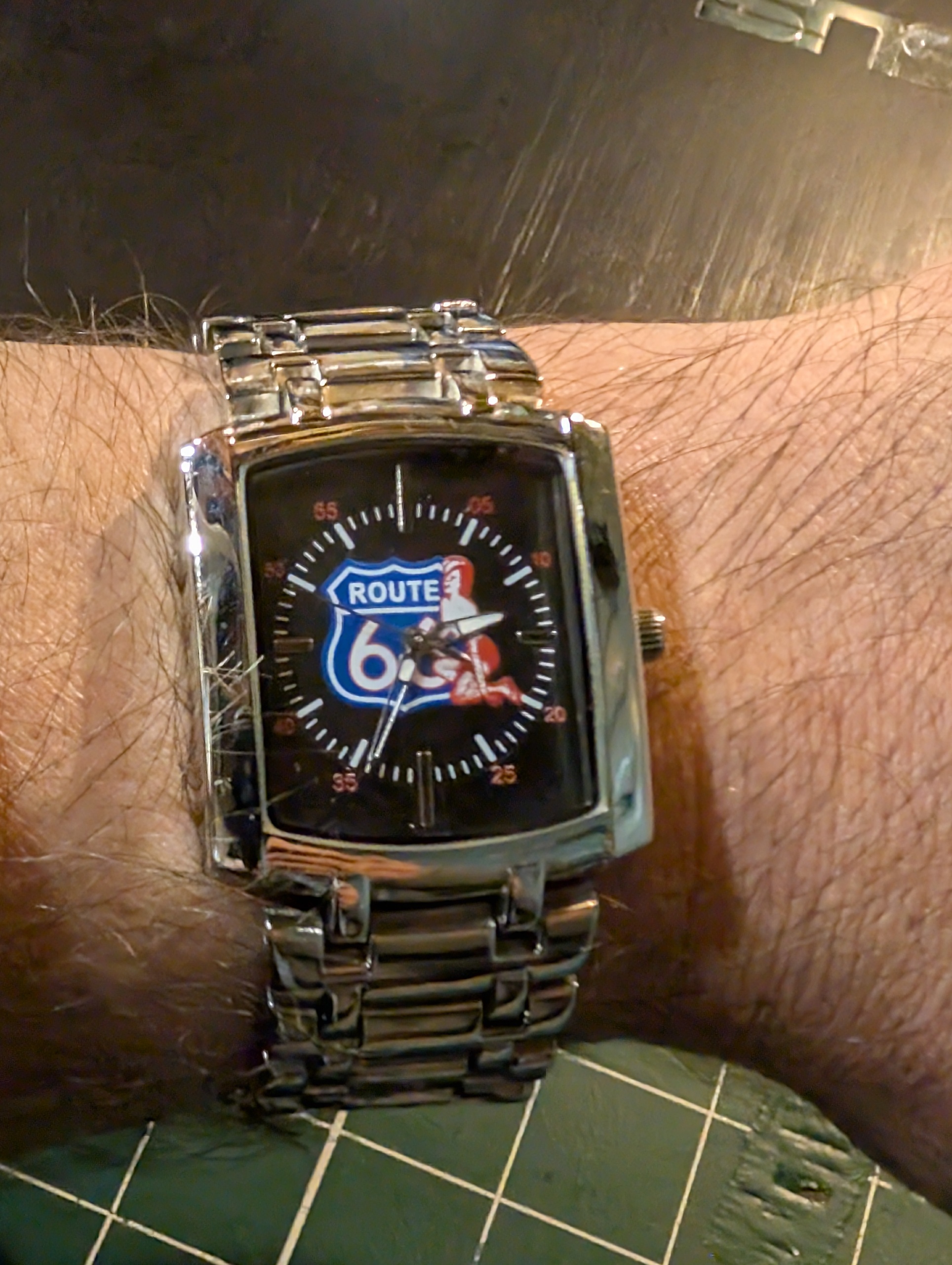 Morning
Wearing a watch with a completely dead battery just for the pure fun of it! No timekeeping, no specs—just straight Route 66 Americana and hot rod energy on the wrist for a day.
One day I'll be riding and driving in there!