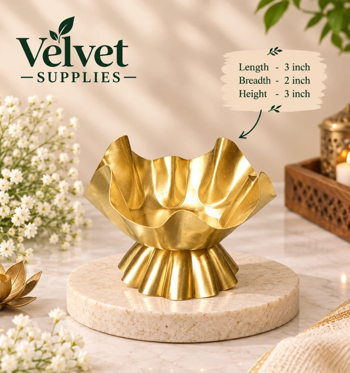Wavy Urili With Stand