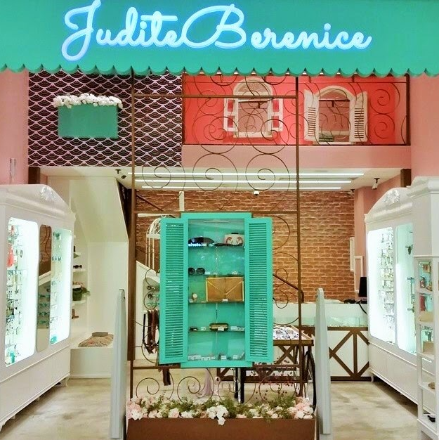 Logo da vaga Vendedora 