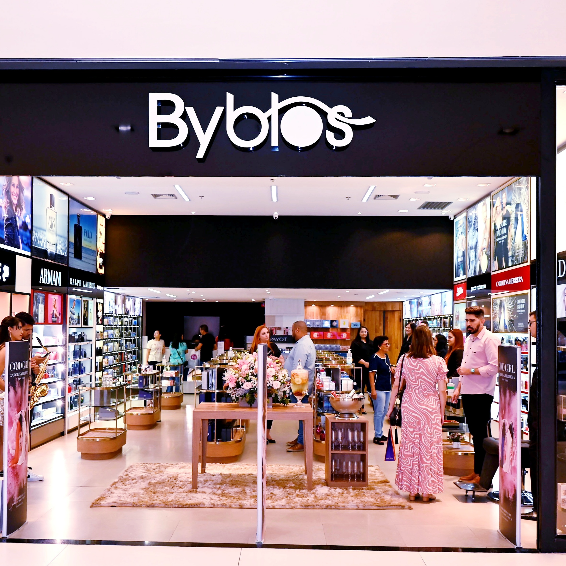 Logo da vaga Vendedora De Loja Física 