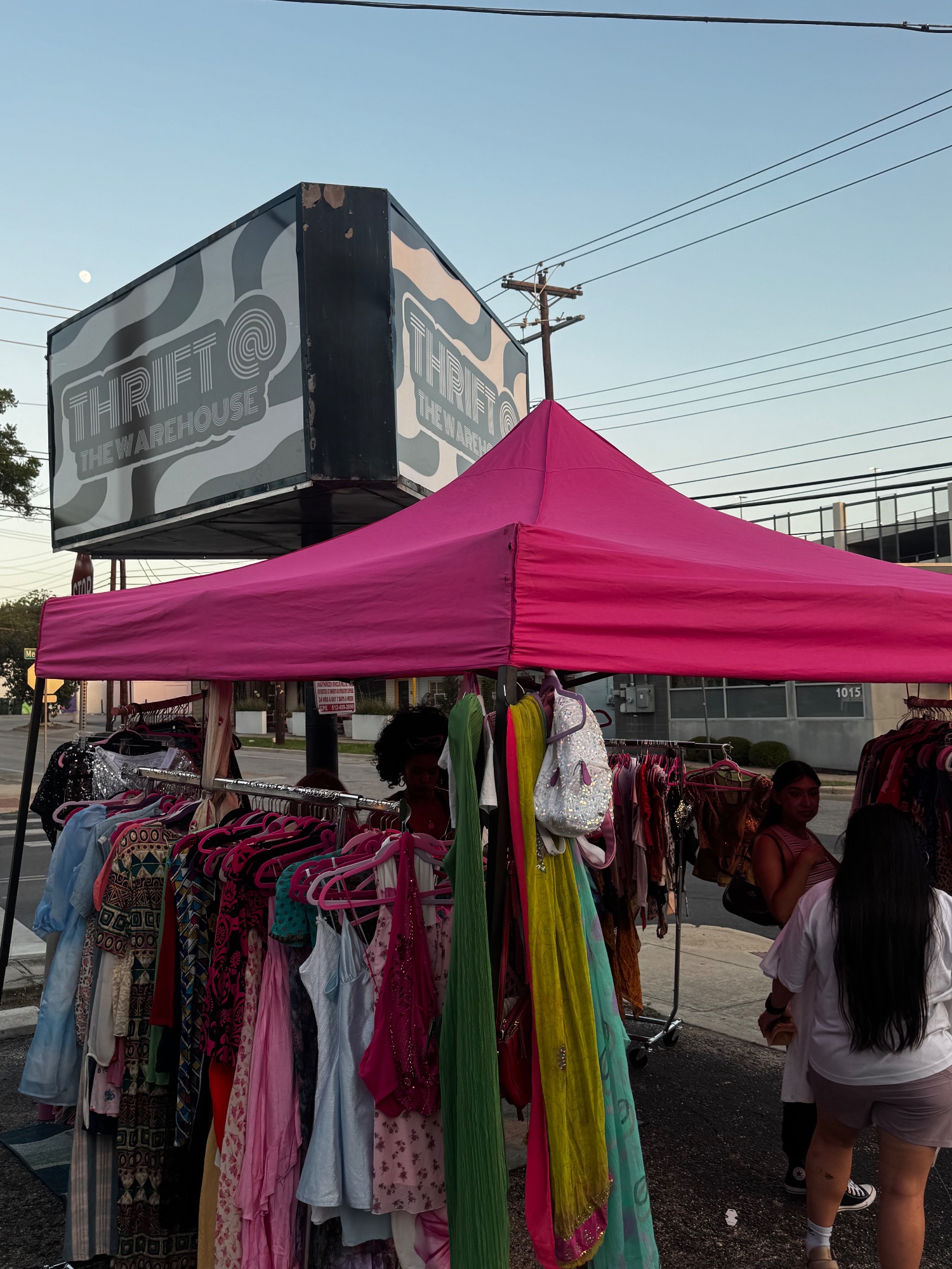 Class of Y2K Night Market  photo