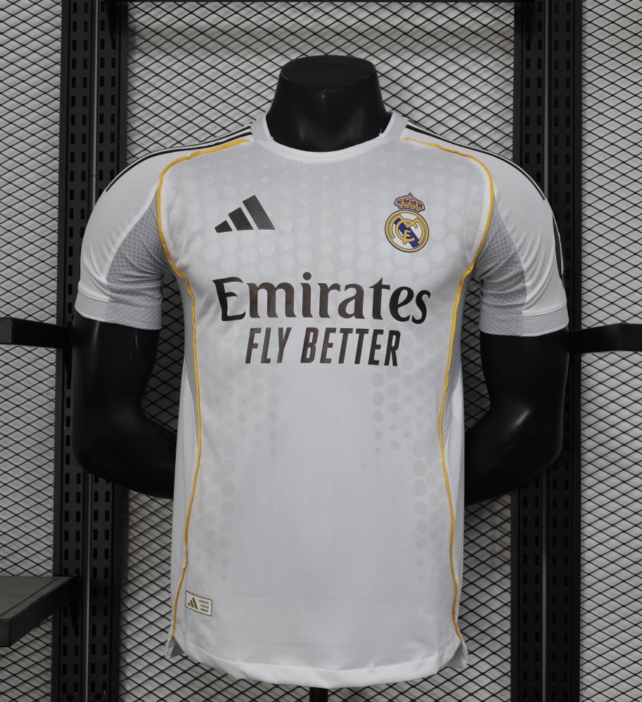 تيشيرت ريال مدريد الأساسي موسم 25/26 - فئة الاعبين