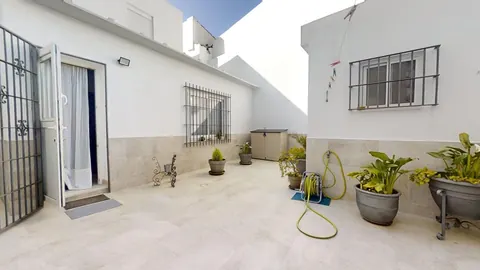 CASA EN PLANTA BAJA EN PLENO CENTRO DE JEREZ — foto 10