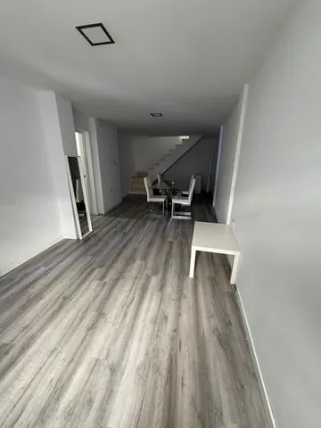 CASA TOTALMENTE REFORMADA  — foto 2