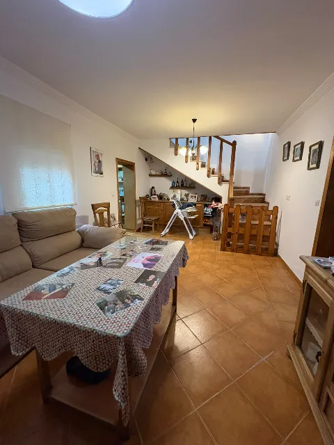 ESPECTACULAR CASA DE 3 PLANTAS EN OLIVAR DE RIVERO — foto 2