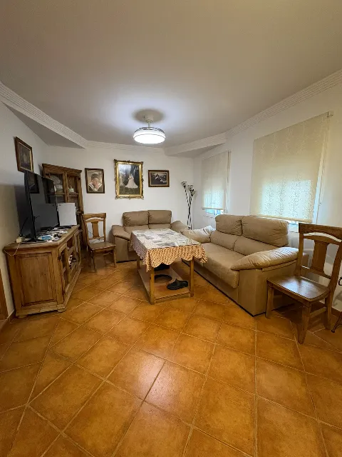 ESPECTACULAR CASA DE 3 PLANTAS EN OLIVAR DE RIVERO — foto 4