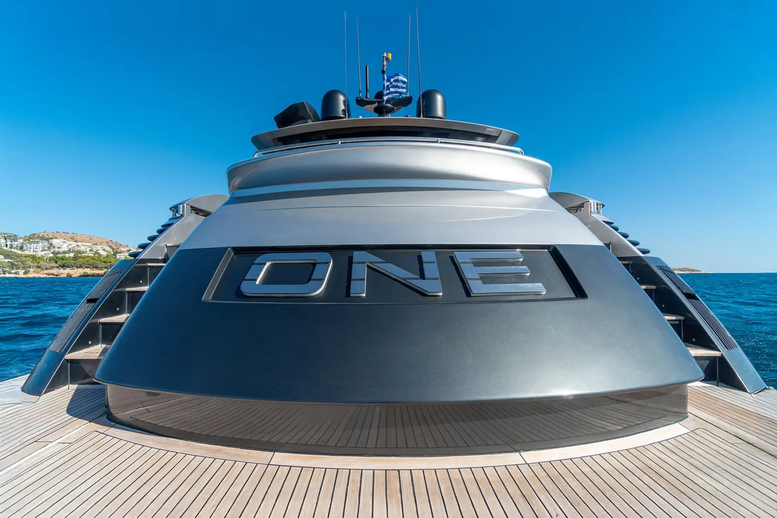 One – photo 5