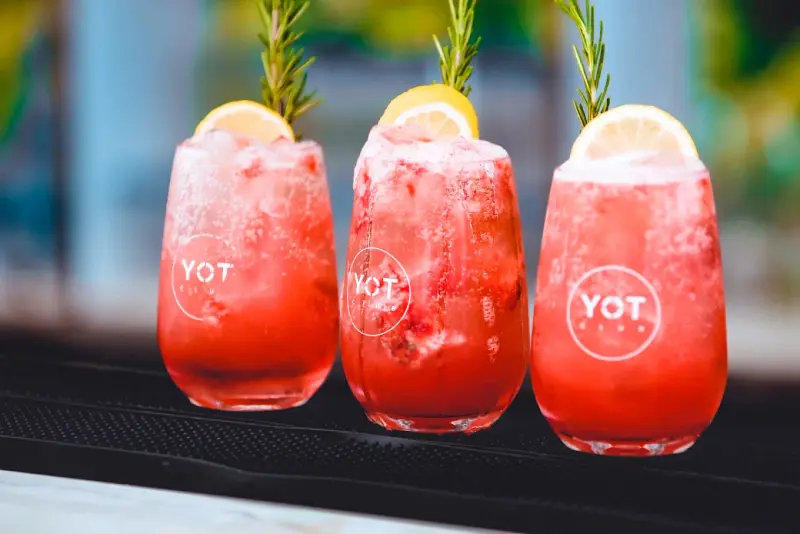 Yot club 9