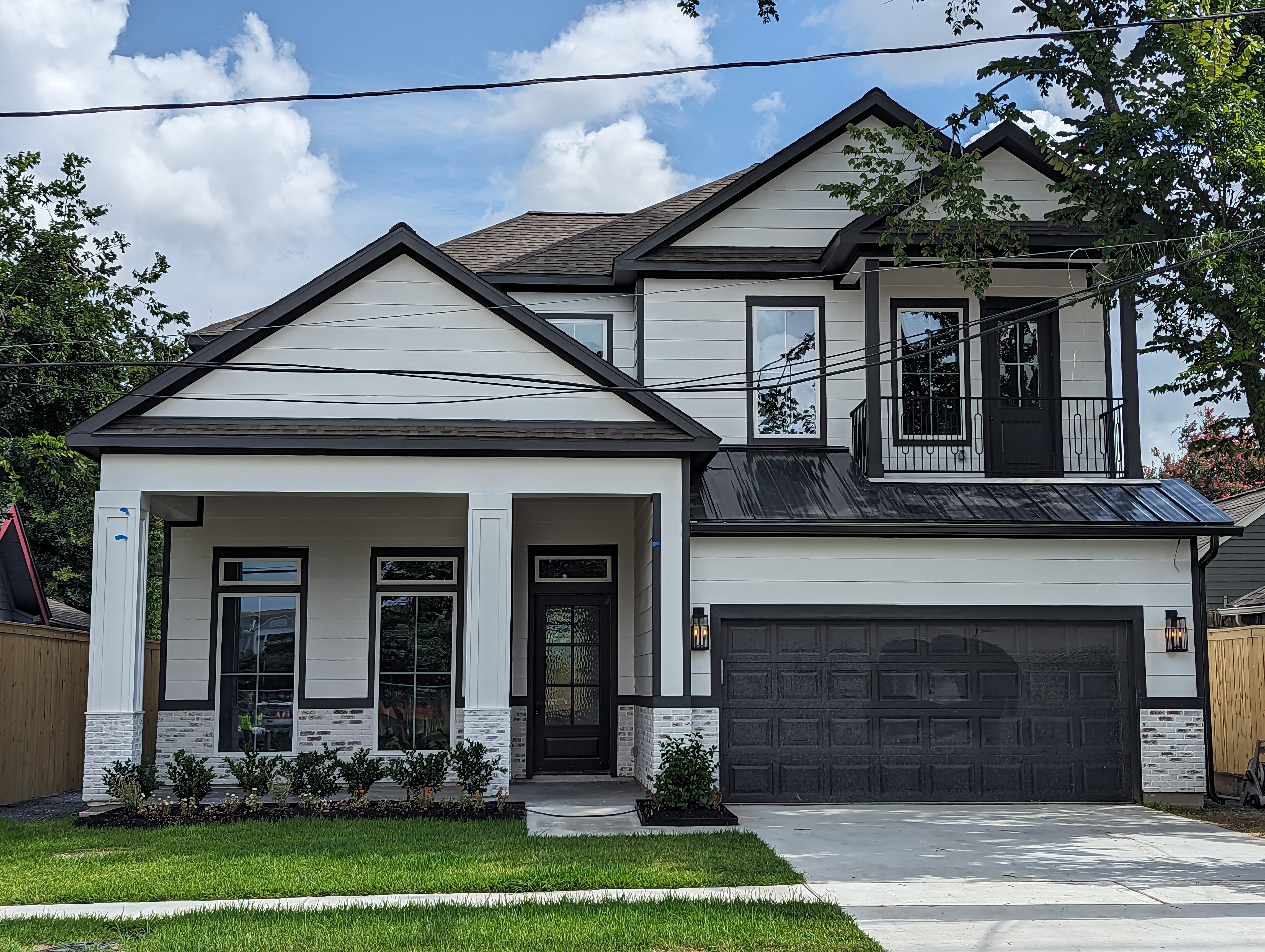 Street view of single family residence