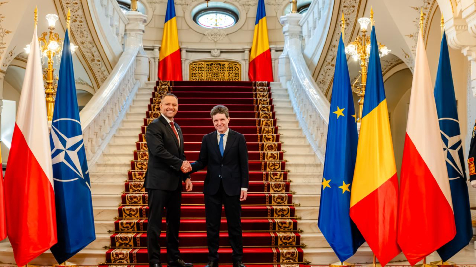 România, în centrul diplomației europene: Nicușor Dan deschide summitul care reunește șeful NATO, Zelenski și 16 delegații