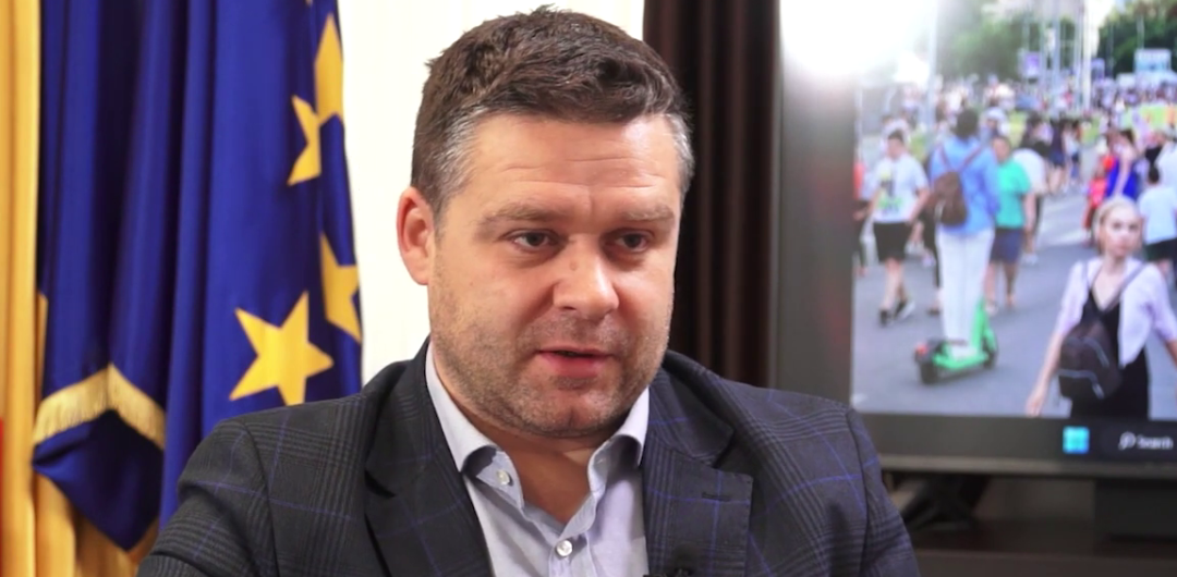 Ciucu garantează: niciun șofer și niciun vatman STB nu va fi concediat. Tăierile vizează doar birourile