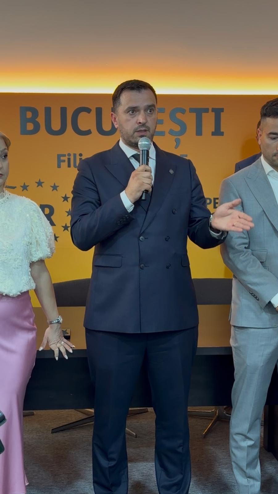 Mihai Enache, liderul grupului AUR de la Camera Deputaților, semnal de luptă totală din inima Capitalei: „Sunt convins că vom mătura cu ei pe jos în 2028!”