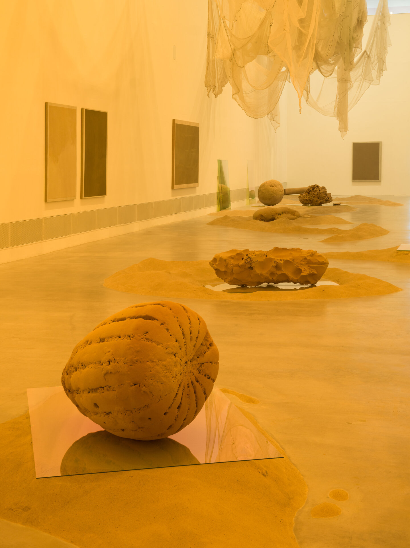 Jeewi Lee. Residual Memories (2)