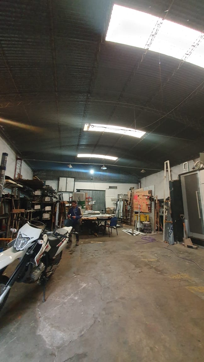 GALPON EN ALQUILER 250 MTS