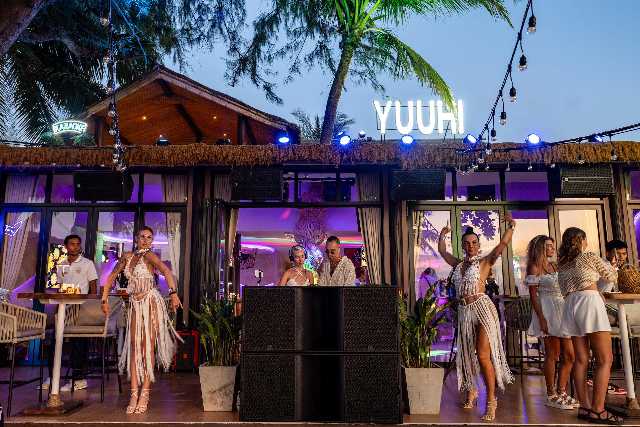 Yuuhi Beach Club & Karaoke