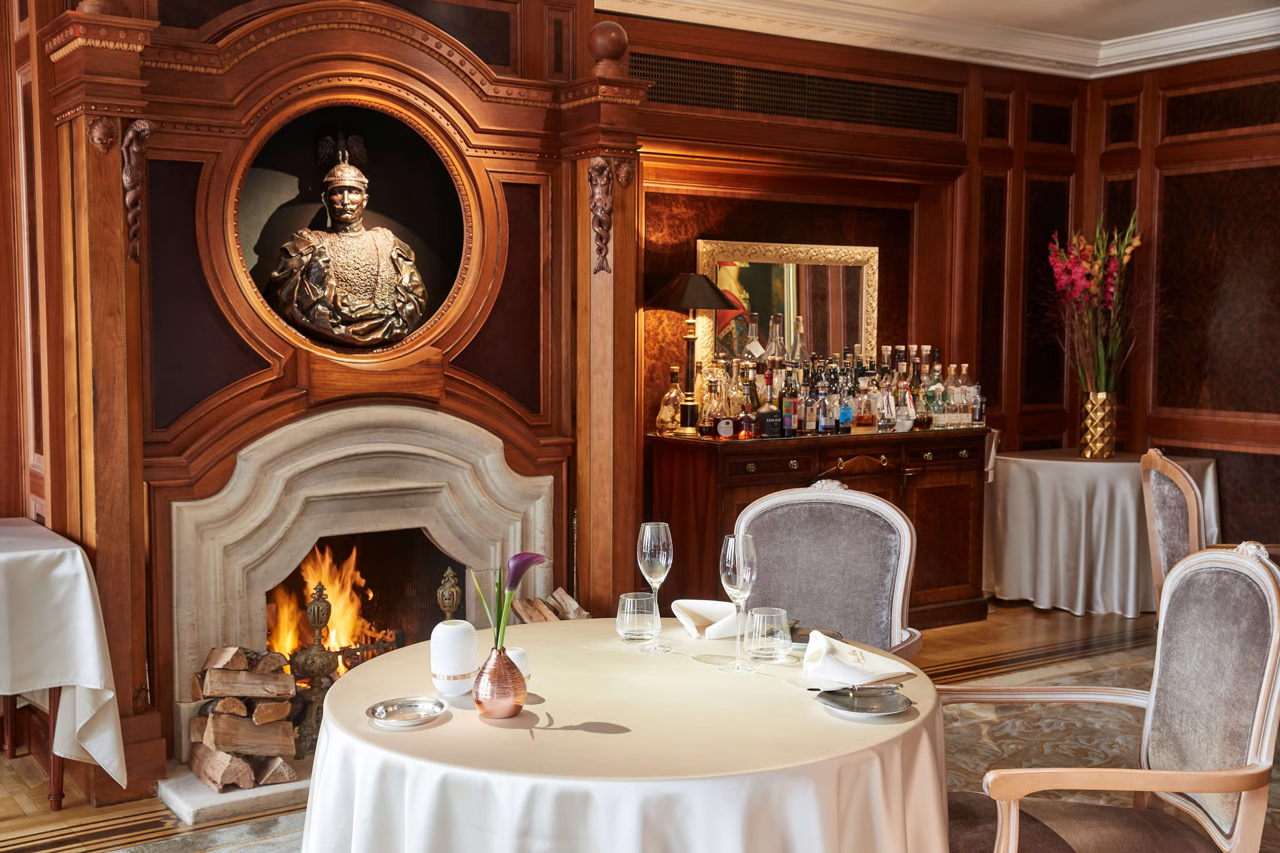 Lorenz Adlon Esszimmer