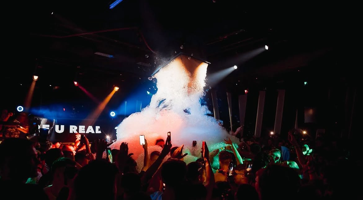 Club Ice