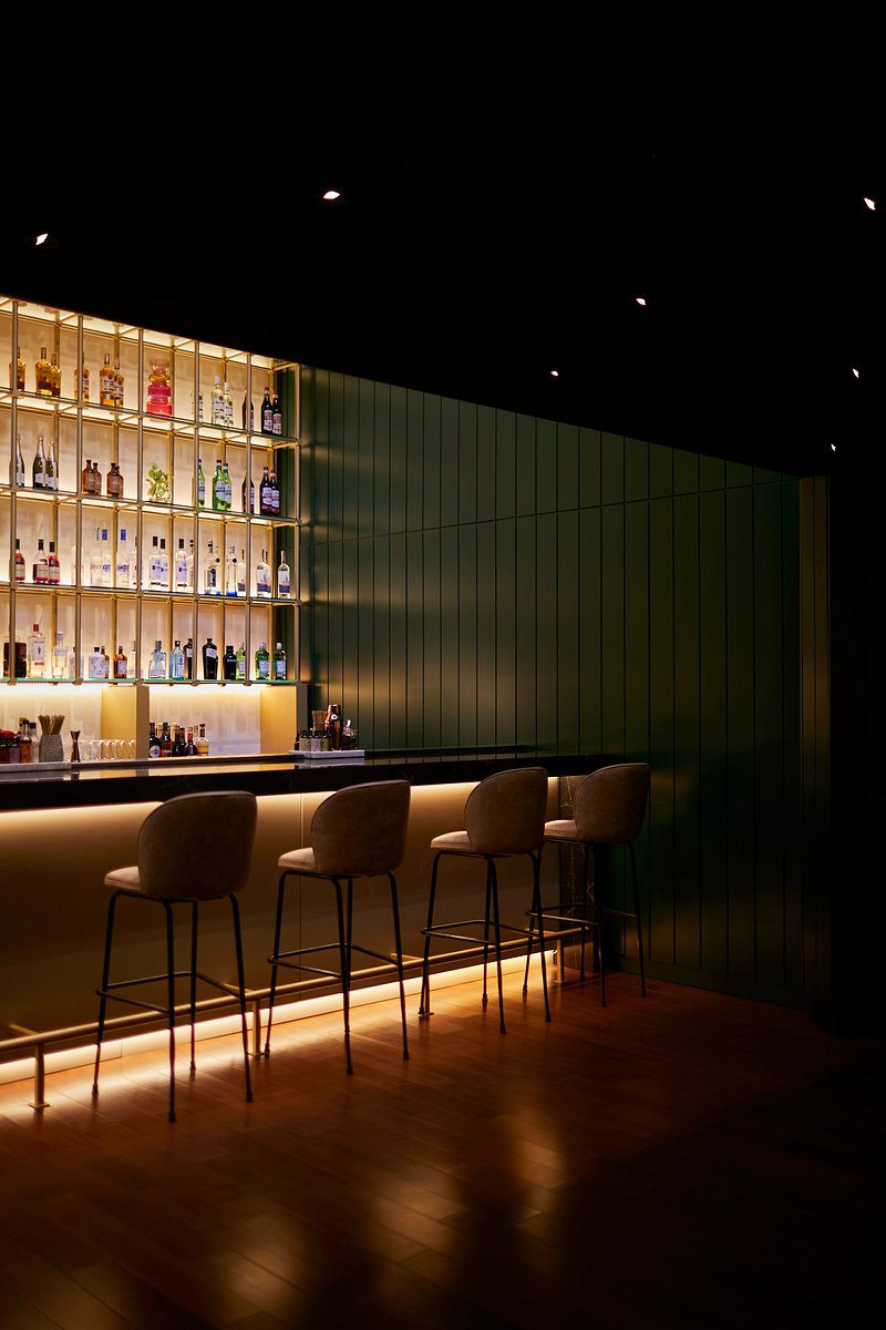 Felicia Bar