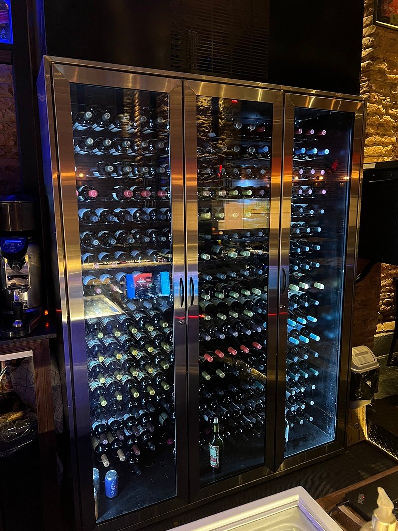 De Los Cojones Bar