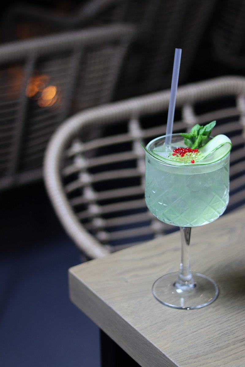 MoMix Bar
