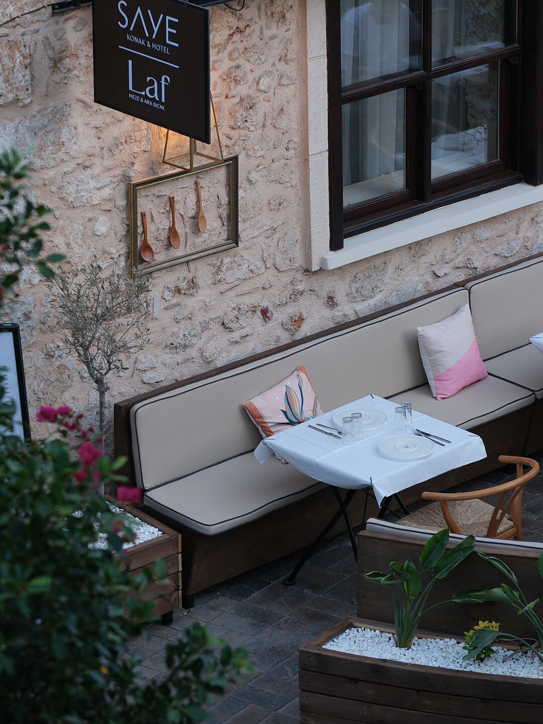 Laf Meze Restaurant Kaleiçi