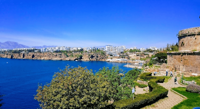 Konyaalti Embankment