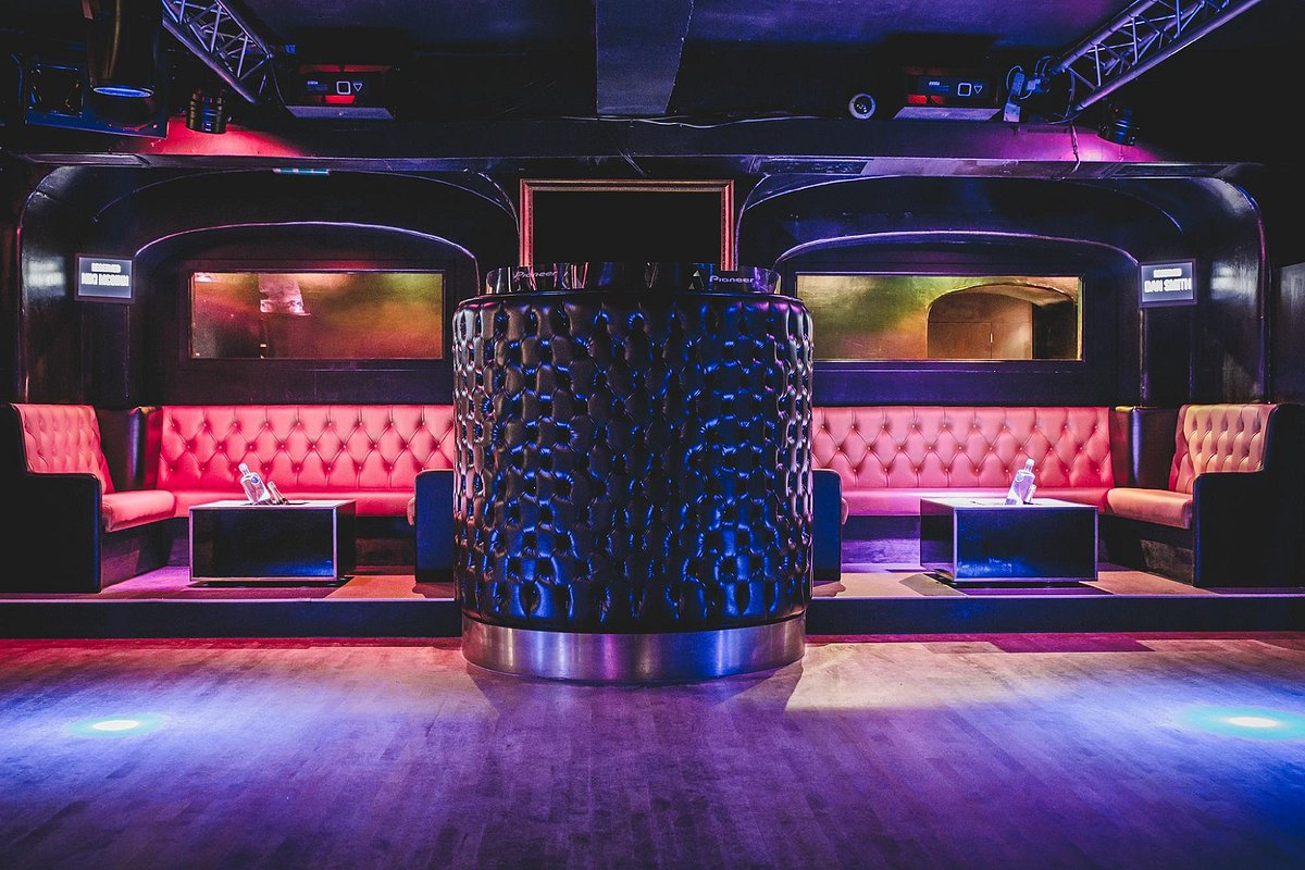 Why Not Nightclub